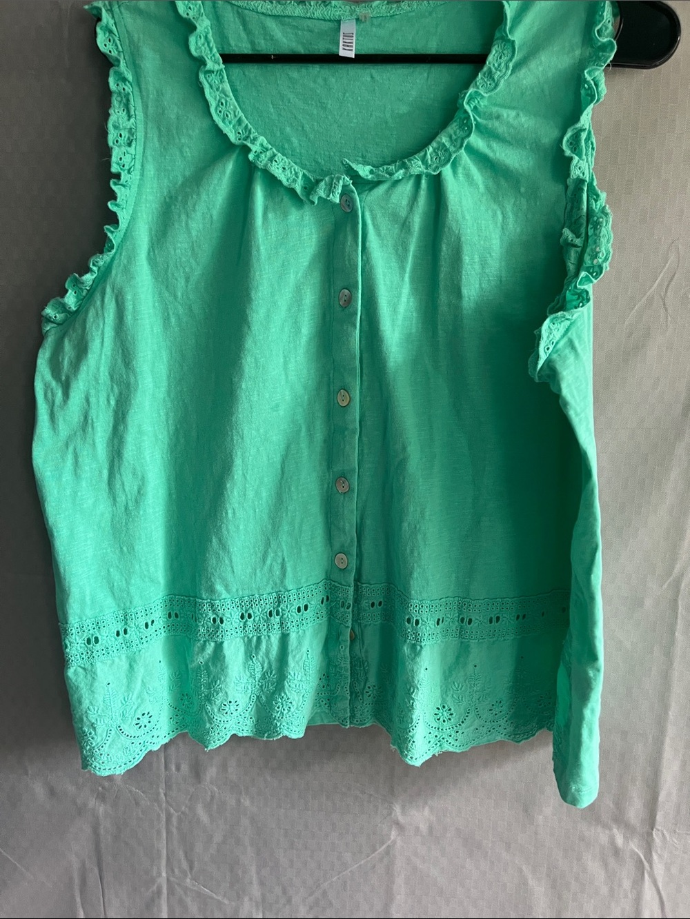 Mint Green Eyelet Button-Front Sleeveless Top
